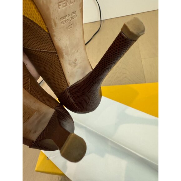 Fendi Peep-Toe, Color-blocked Platform Pumps, size EU 37 - Picture 12 of 16